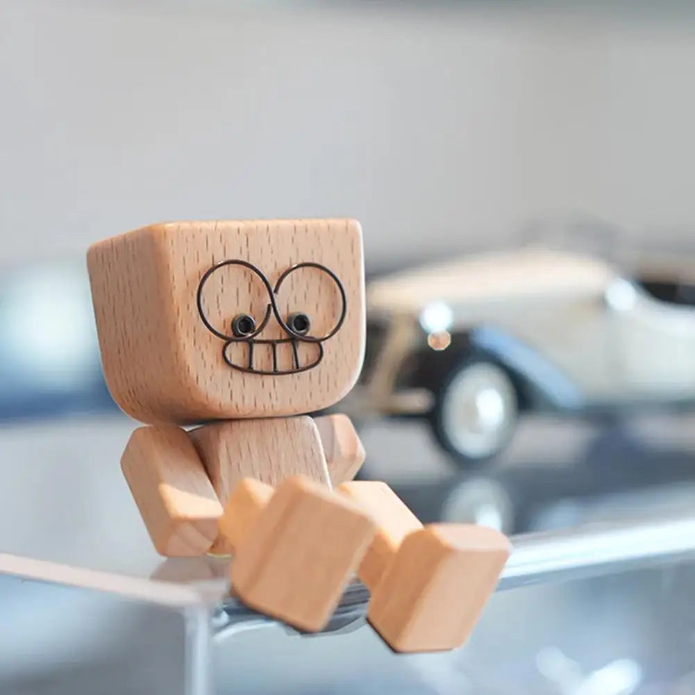 Shaking Wooden Man Figurine – Funny Car Dashboard Ornament Novelty Desk Figurine Axl