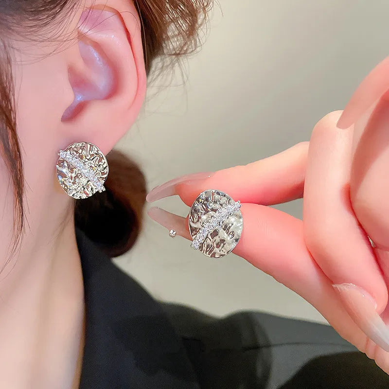 Huitan Oval Disc CZ Stud Earrings – Geometric Fashion Jewelry CZ Stud Earrings Axl