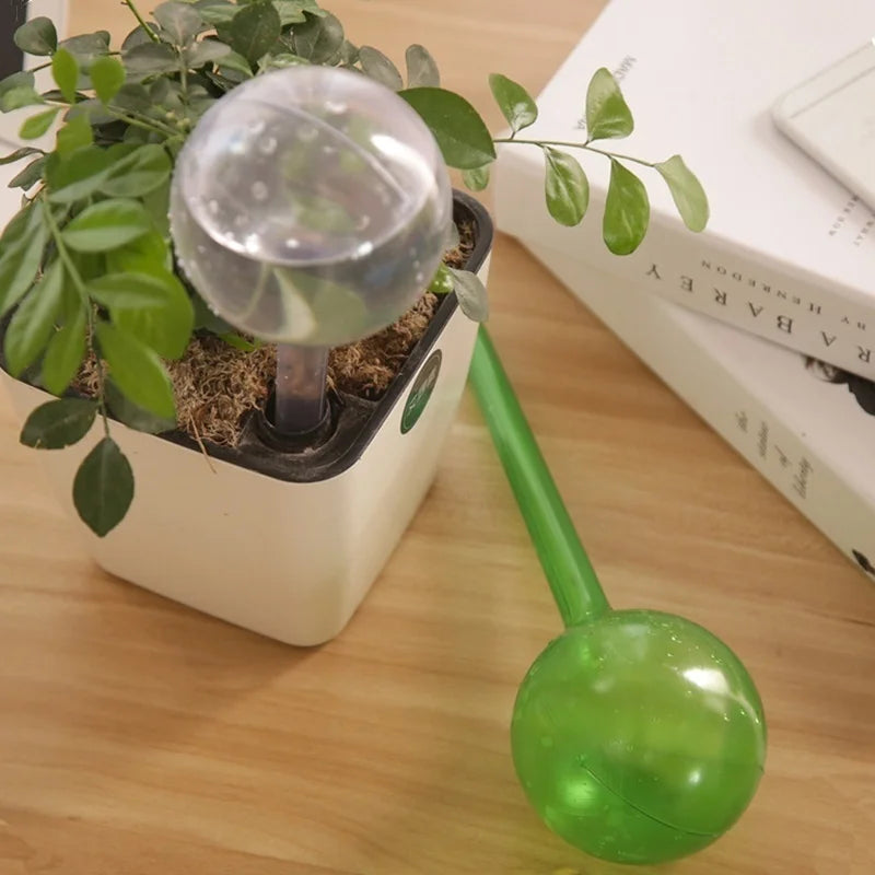 Self-Watering Plant Globe – PVC Drip Irrigation Bulb L/S Plant Watering Globe Axl