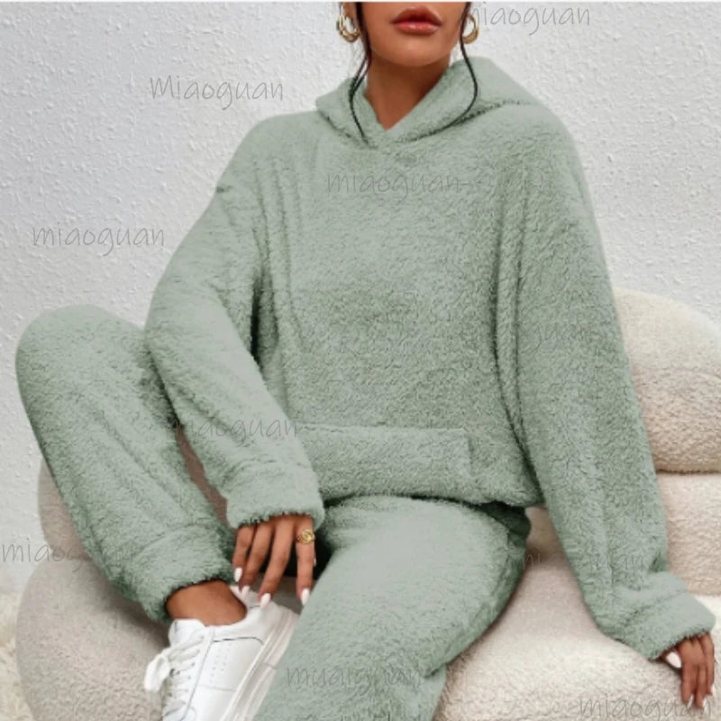 Women's Fuzzy Fleece Pajama Set – Plush Hoodie & Lounge Pants Women's Pajama Set Axl green XS