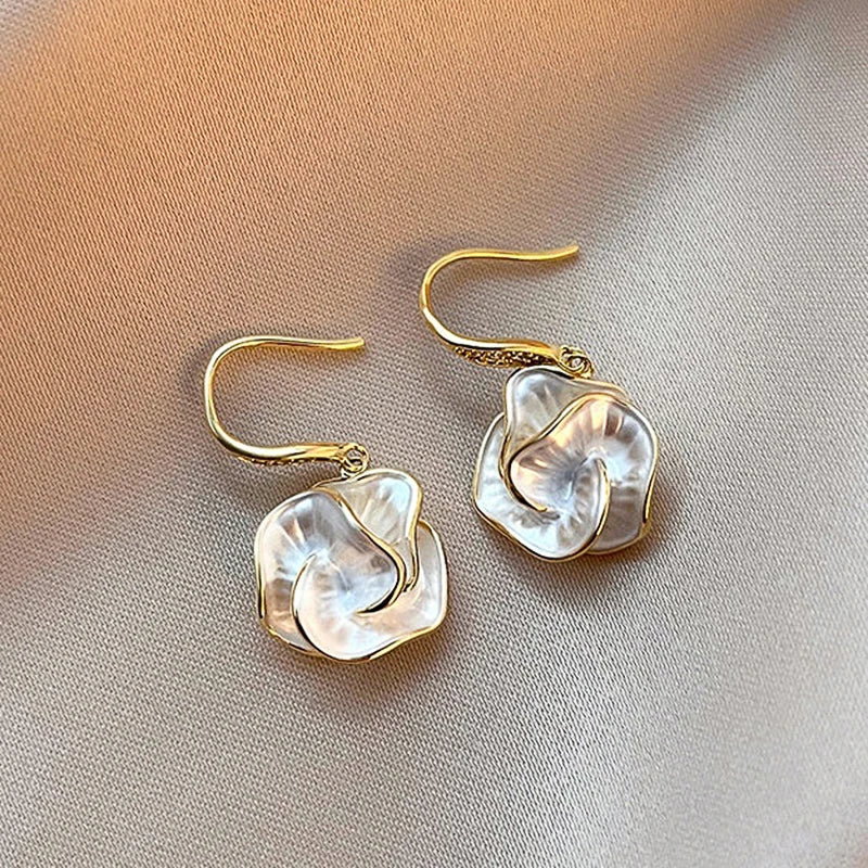Huitan White Flower Enamel Dangle Earrings | Gold Drop Earrings Dangle Drop Earrings Axl