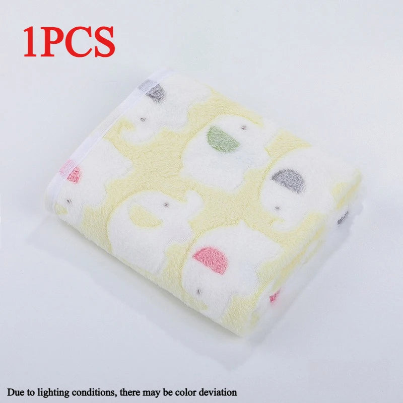 Soft Flannel Pet Blanket for Dogs & Cats | Cartoon Christmas Throw Pet Throw Blanket Axl L-1pcs 76x52cm
