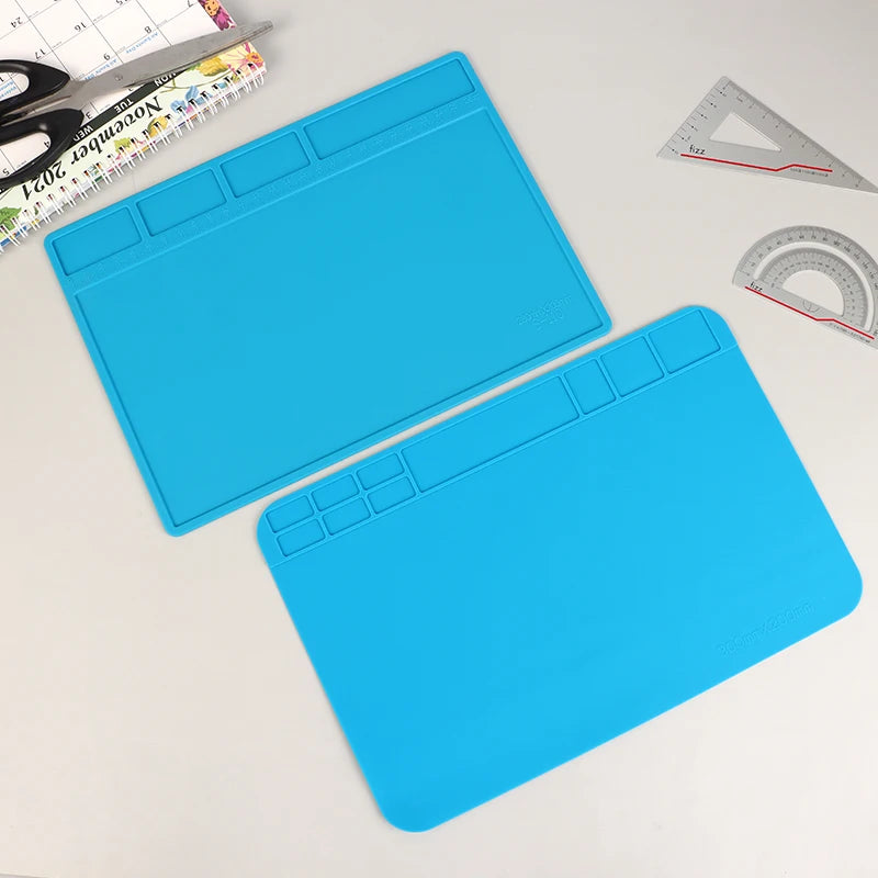 ESD Silicone Soldering Mat – Heat-Resistant Electronics Repair Pad Soldering Work Mat Axl