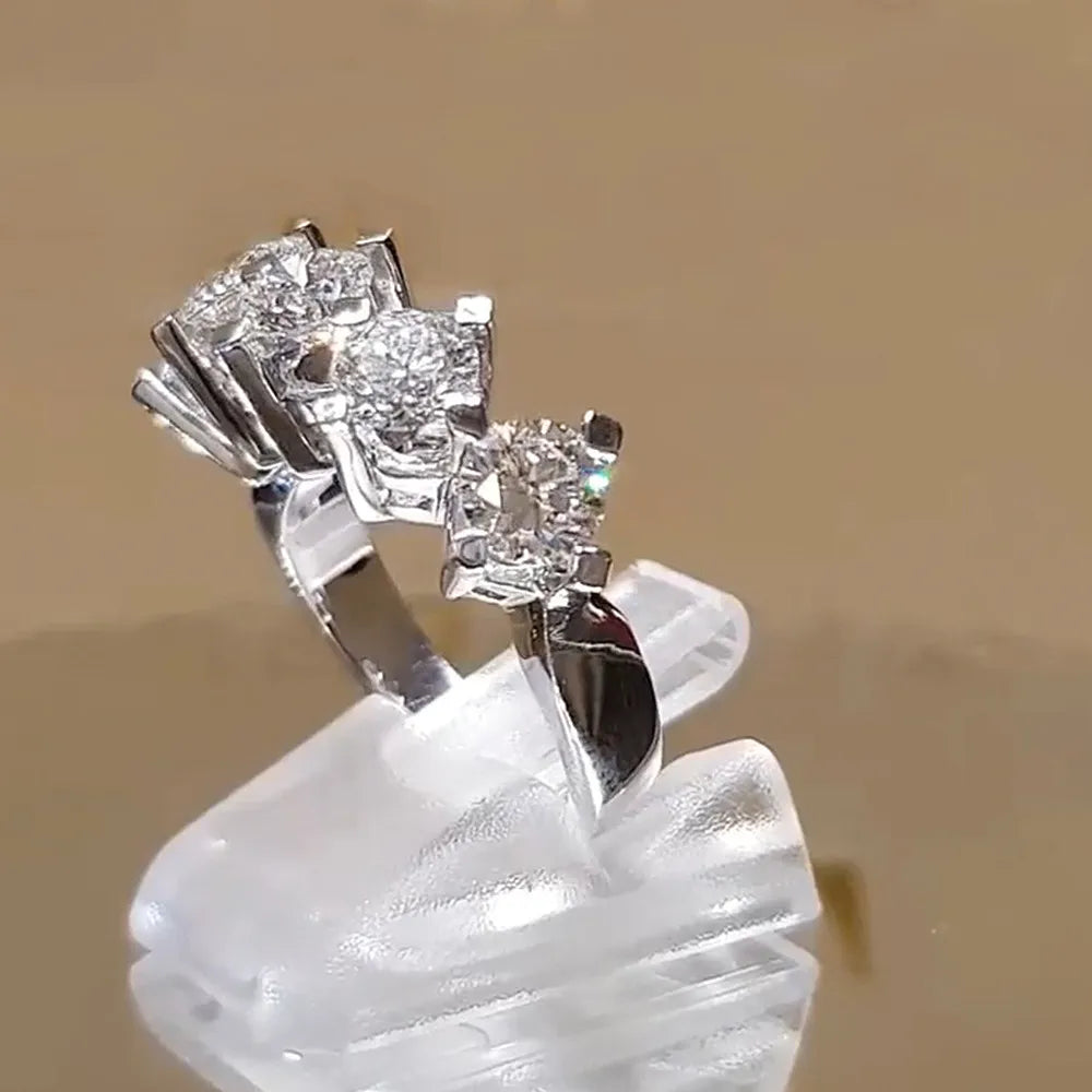 Huitan 5-Stone CZ Ring – Women's Geometric Statement Ring CZ Fashion Ring Axl