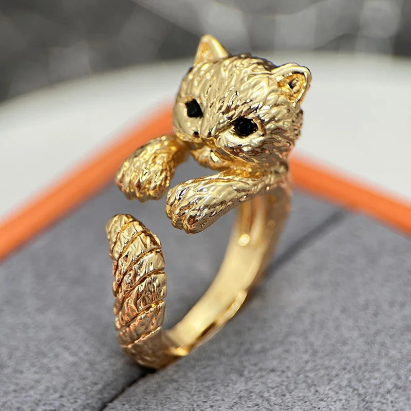 Huitan Gold Cat Ring – Cubic Zirconia Animal Fashion Jewelry Fashion Ring Axl