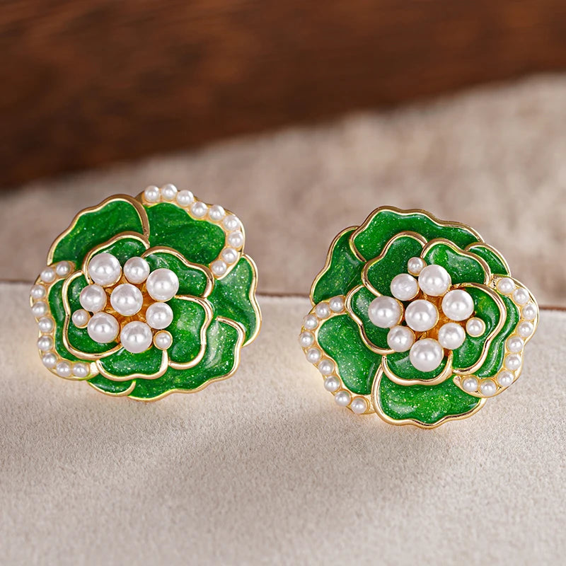 Huitan Green Enamel Flower Imitation Pearl Stud Earrings Pearl Stud Earrings Axl