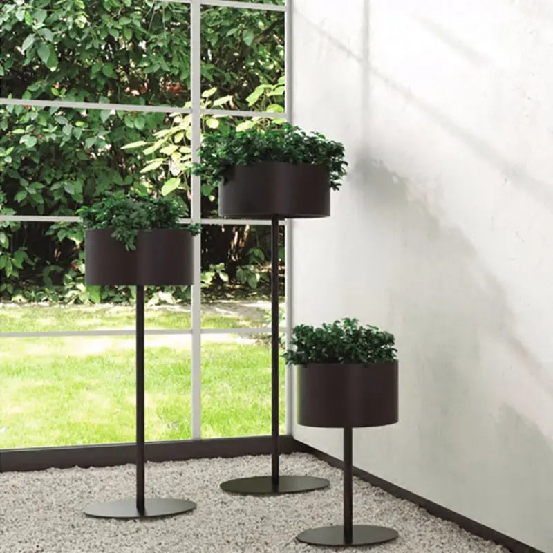Nordic Iron Plant Shelf | Modern Flower Pot Stand – S/M/L Iron Plant Stand Axl