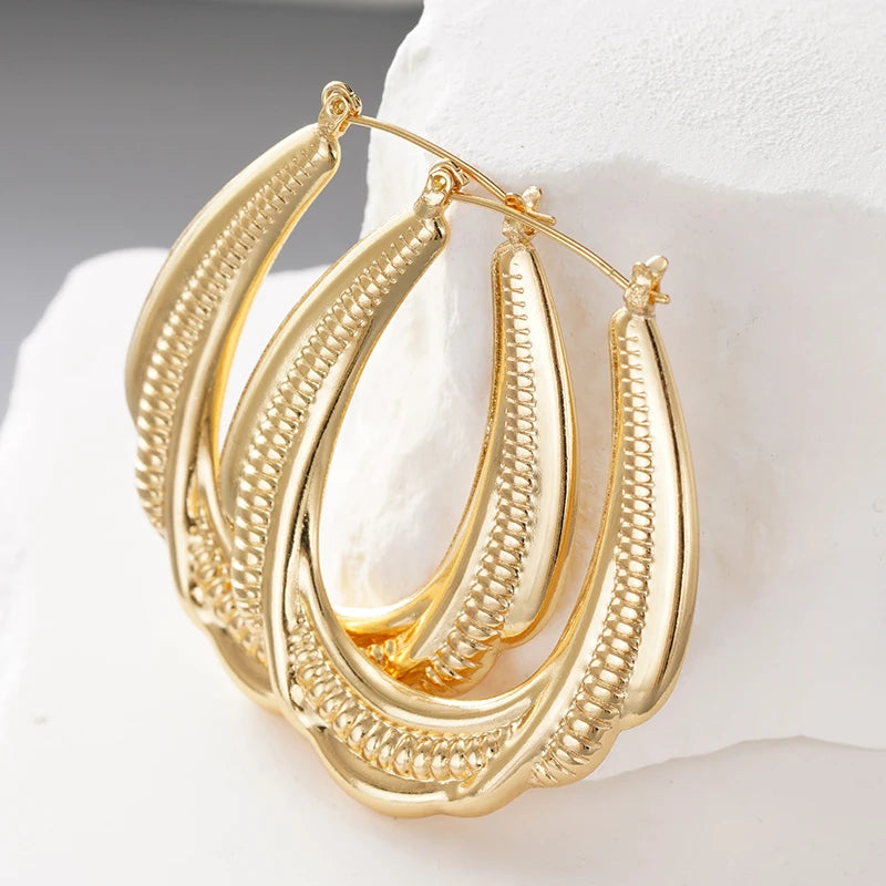 Huitan Textured Hoop Earrings – Geometric Women's Fashion Jewelry Hoop Earrings Axl
