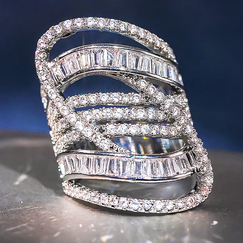 Huitan Geometric CZ Women's Ring – Sparkling Wedding Band CZ Fashion Ring Axl