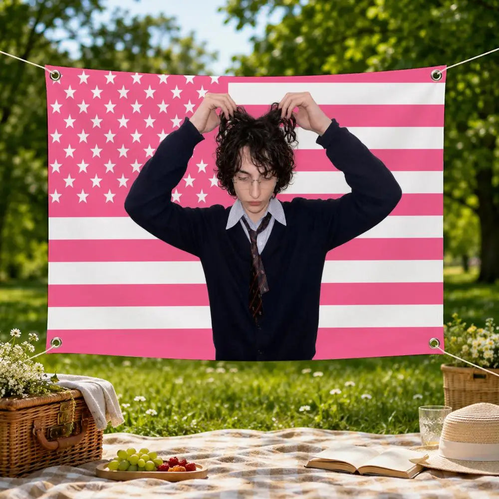 Finn Wolfhard Flag Banner – Wall Hanging Decor for Fans Wall Hanging Flag Axl