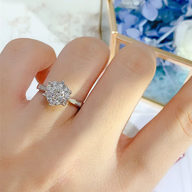 Huitan Dainty CZ Wedding Ring – Sparkling Women's Band CZ Fashion Ring Axl