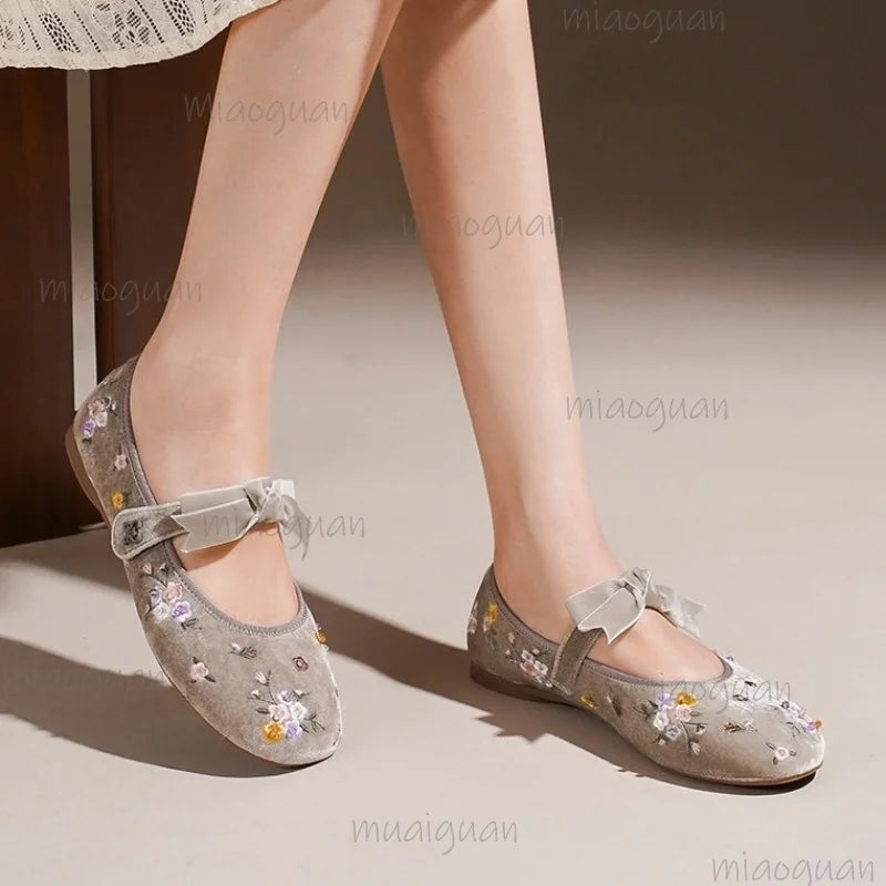 Flower Embroidered Velvet Ballet Flats – Women's Retro Loafers Women's Ballet Flats Axl