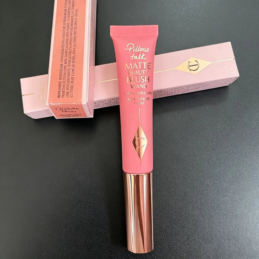 Charlotte Tilbury Makeup Set – Contour, Lip, Glow & Spray