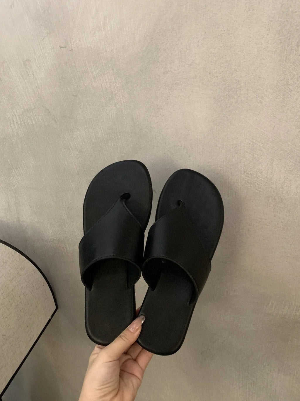 Women's Flip Flops – Breathable Toe-Clip Beach Sandals Women's Flip Flops Axl Black 36