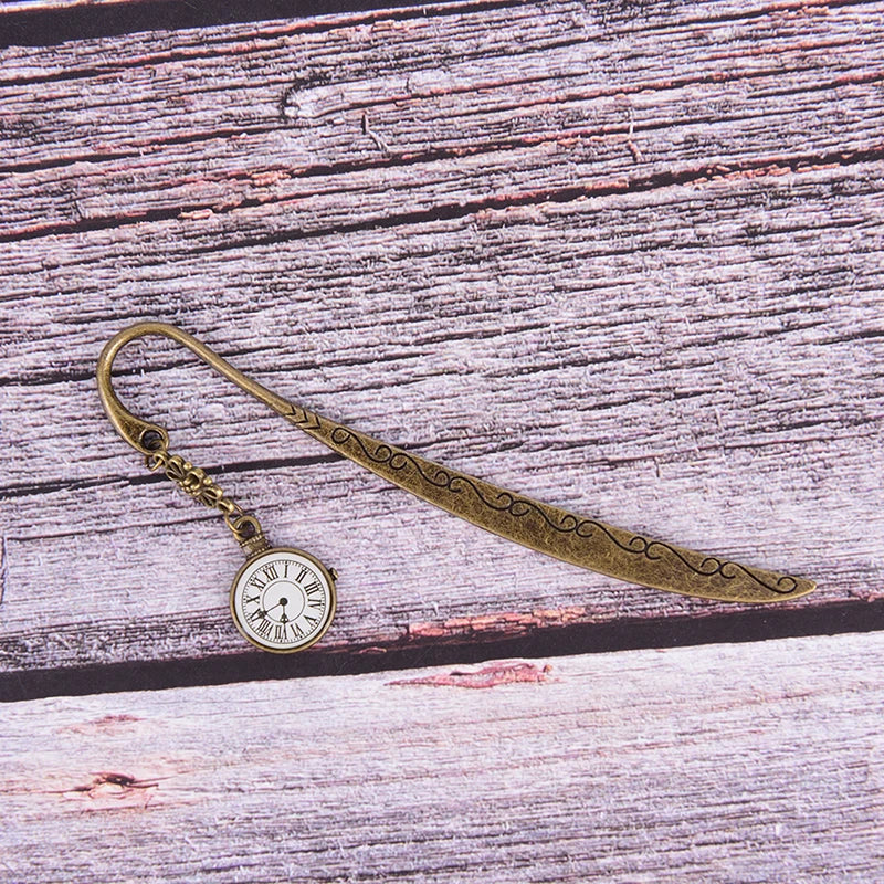 Retro Bronze Metal Bookmark – Vintage Alloy Clock Pendant Gift Metal Bookmark Axl