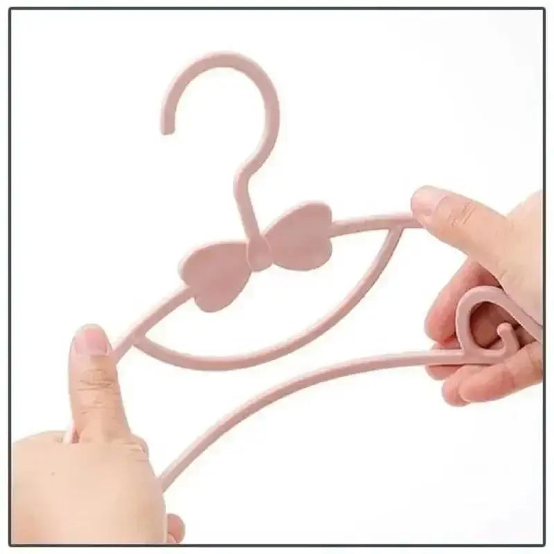 5-Pack Kids Plastic Clothes Hangers – Baby & Toddler Organizer Kids Clothes Hangers Axl