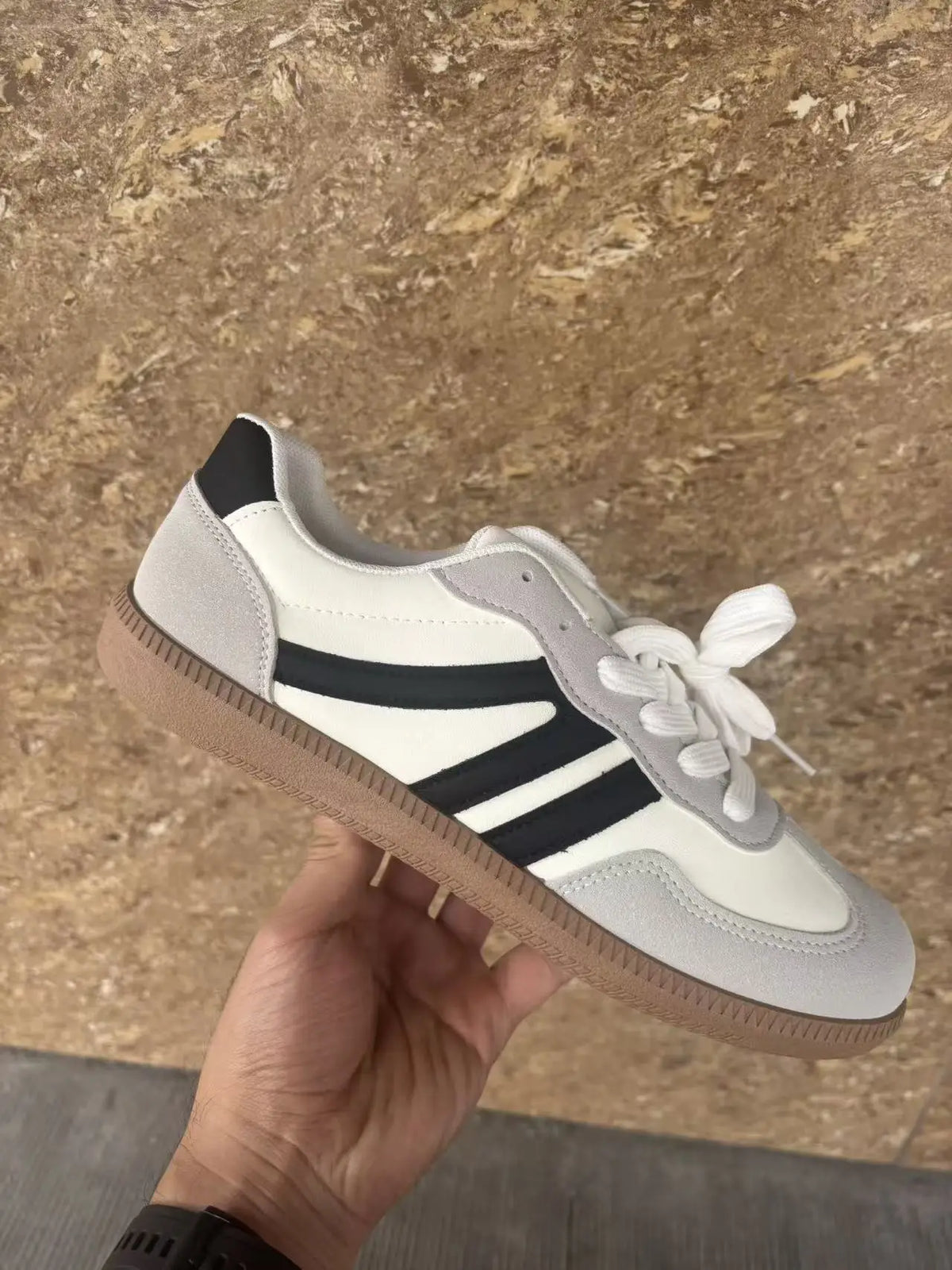 Women's Low Top Canvas Sneakers – Wide Toe Lace-Up Trainers Canvas Sneakers Axl