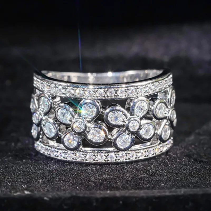 Huitan CZ Flower Ring for Women – Hollow Brass Wedding Band Fashion Ring Axl