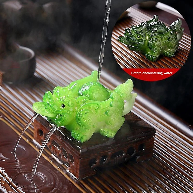Pixiu Tea Pet Figurine – Water Spray & Color Changing Decor Tea Ceremony Figurine Axl C