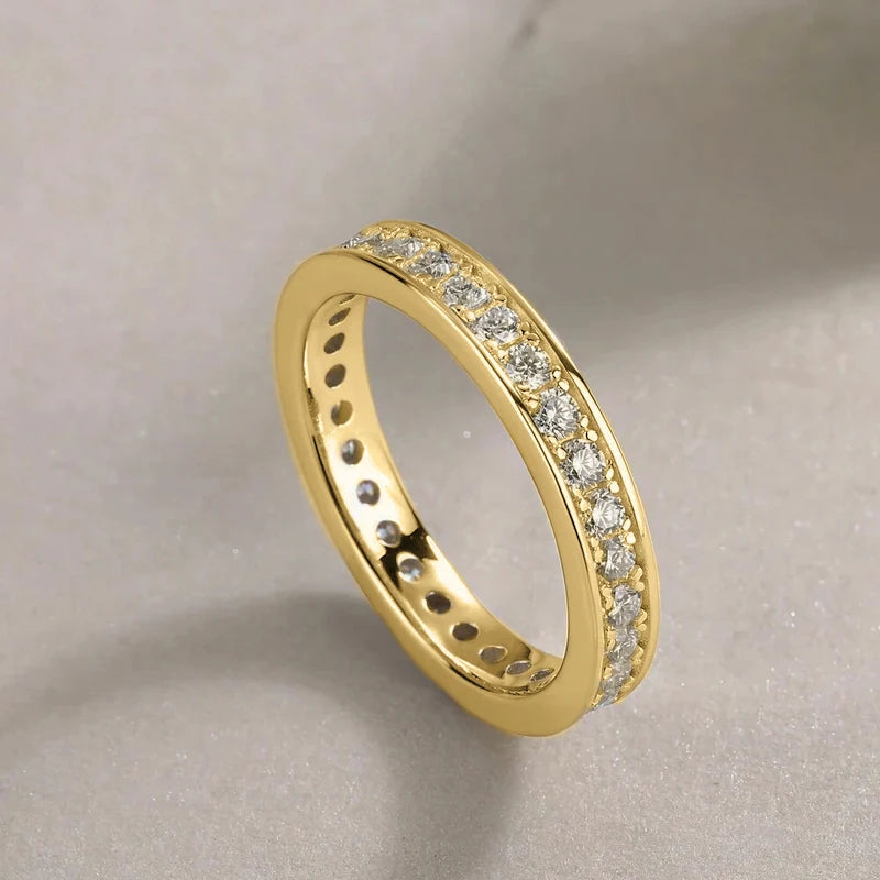 Huitan Cubic Zirconia Pave Ring – Shiny Women's Fashion Band Fashion Ring Axl