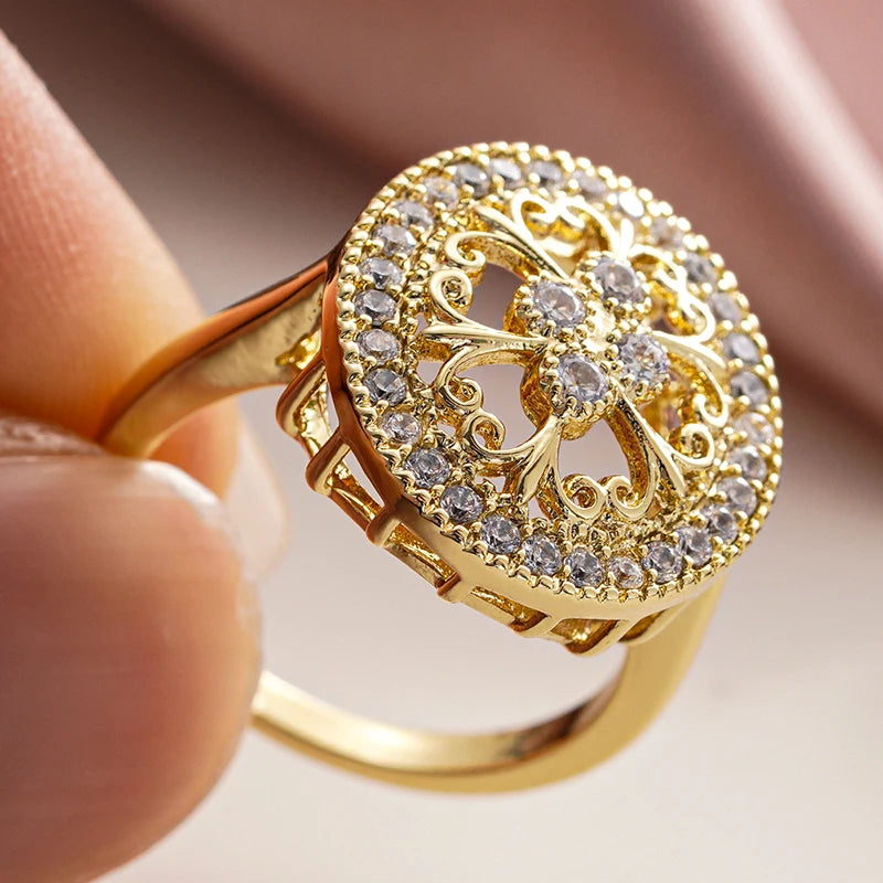 Huitan Women's Hollow CZ Pavé Ring – Brass Engagement Band Fashion Ring Axl