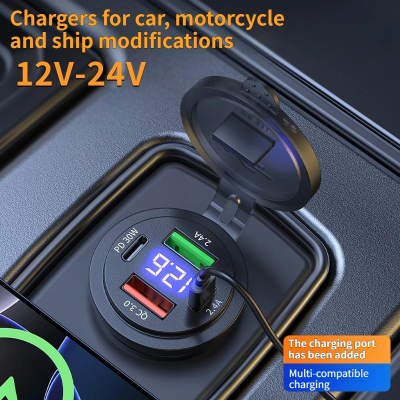 4-Port Car Charger Socket Dual USB-C & USB-A 96W + Voltmeter Car Charger Socket Axl