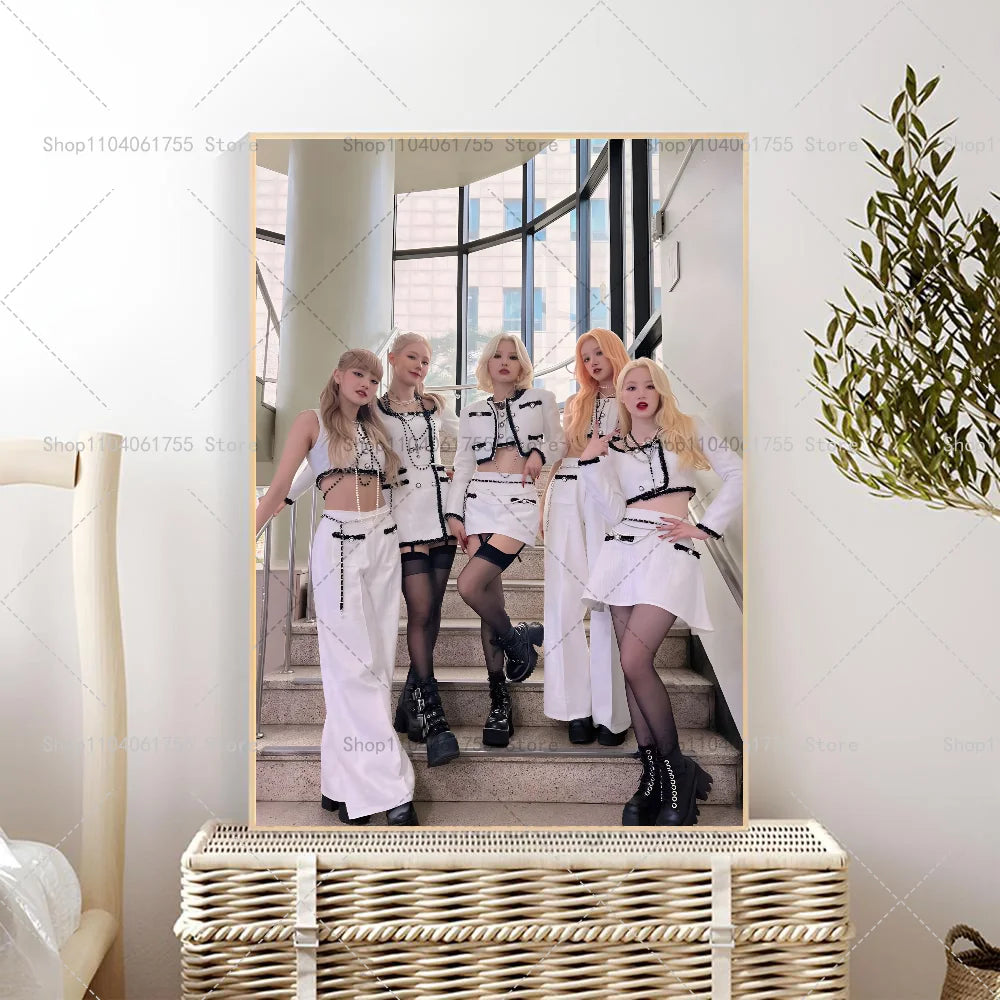 (G)I-DLE Kpop Poster – Waterproof Self-Adhesive Wall Sticker Wall Art Poster Axl z1 40x60cm No Frame