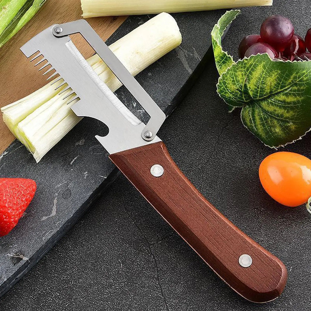 2-Piece Stainless Steel Vegetable Peeler & Grater – Wooden Handle Vegetable Peeler Set Axl