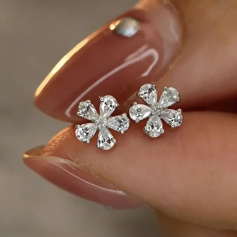 Huitan Flower CZ Stud Earrings – Sparkling Women's Jewelry CZ Stud Earrings Axl E5904