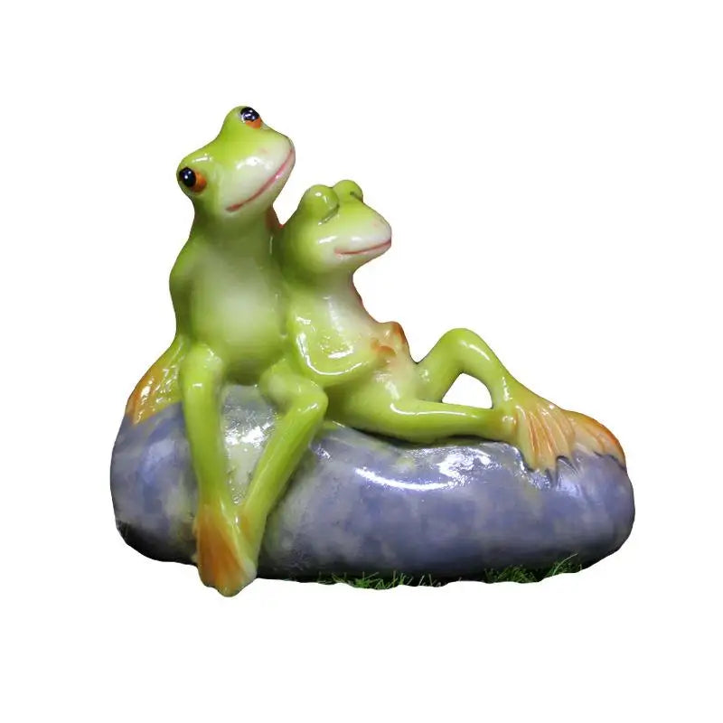 Mini Frog Resin Figurine for Terrarium & Garden Decor | 6.3cm Miniature Figurine Axl