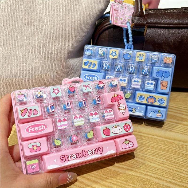 Strawberry Fidget Keyboard Keychain – 26 Keys Clickable Toy Fidget Keychain Toy Axl