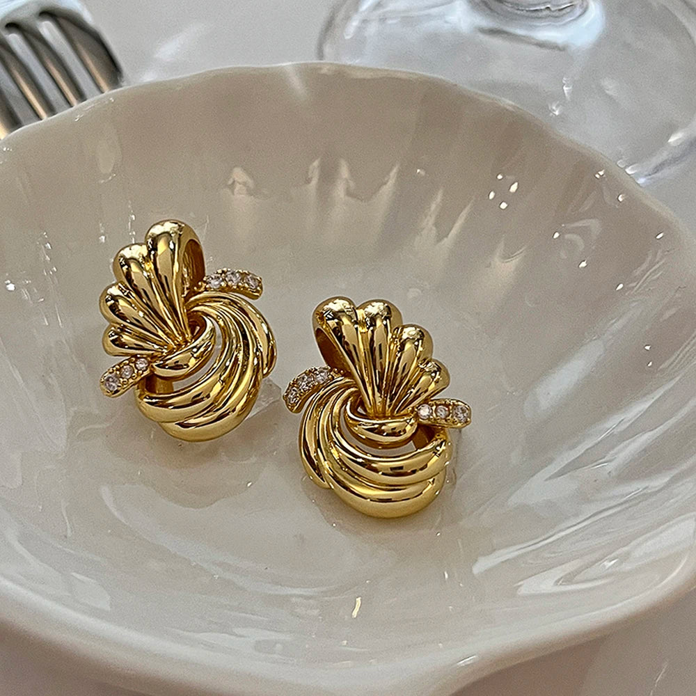 Huitan Vintage Gold Geometric Stud Earrings for Women Stud Earrings Axl