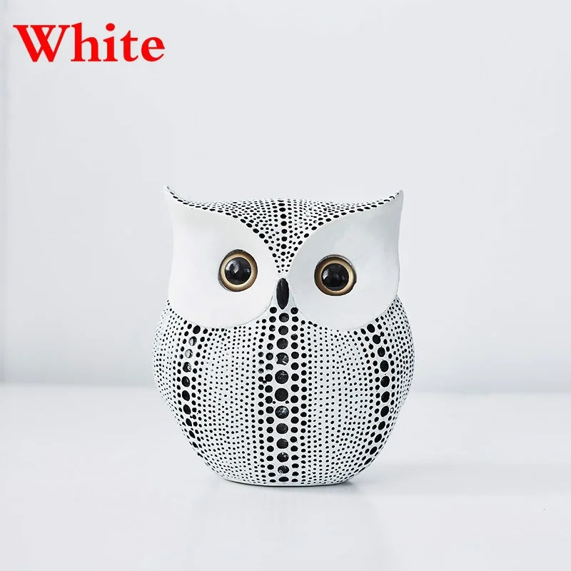 Resin Owl Statue – Modern Home Decor Figurine & Desk Ornament Decorative Figurine Axl White