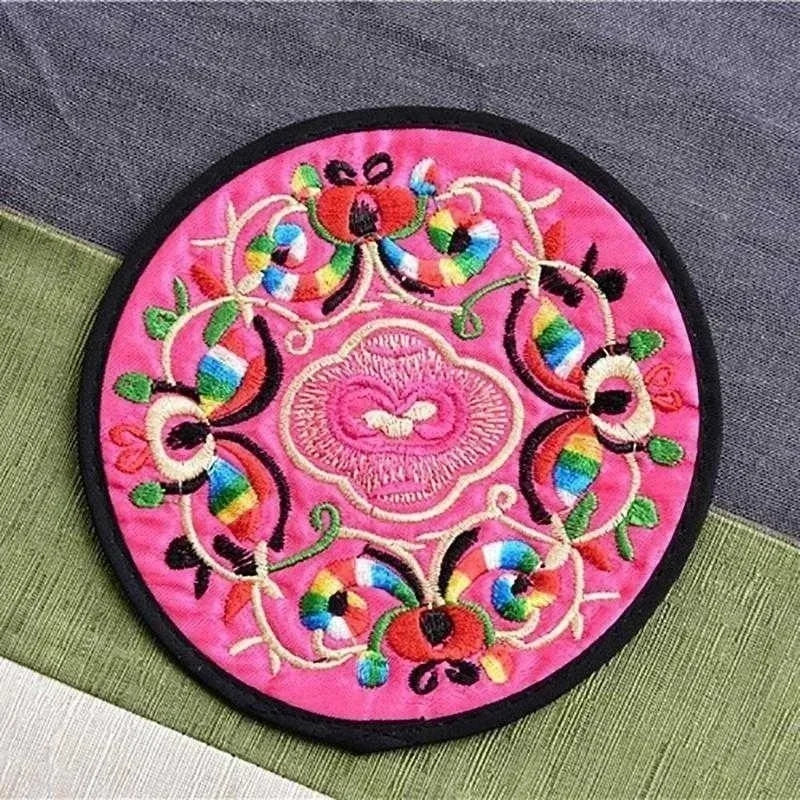 Retro Fabric Embroidery Coaster – Traditional Chinese Style Fabric Table Coaster Axl