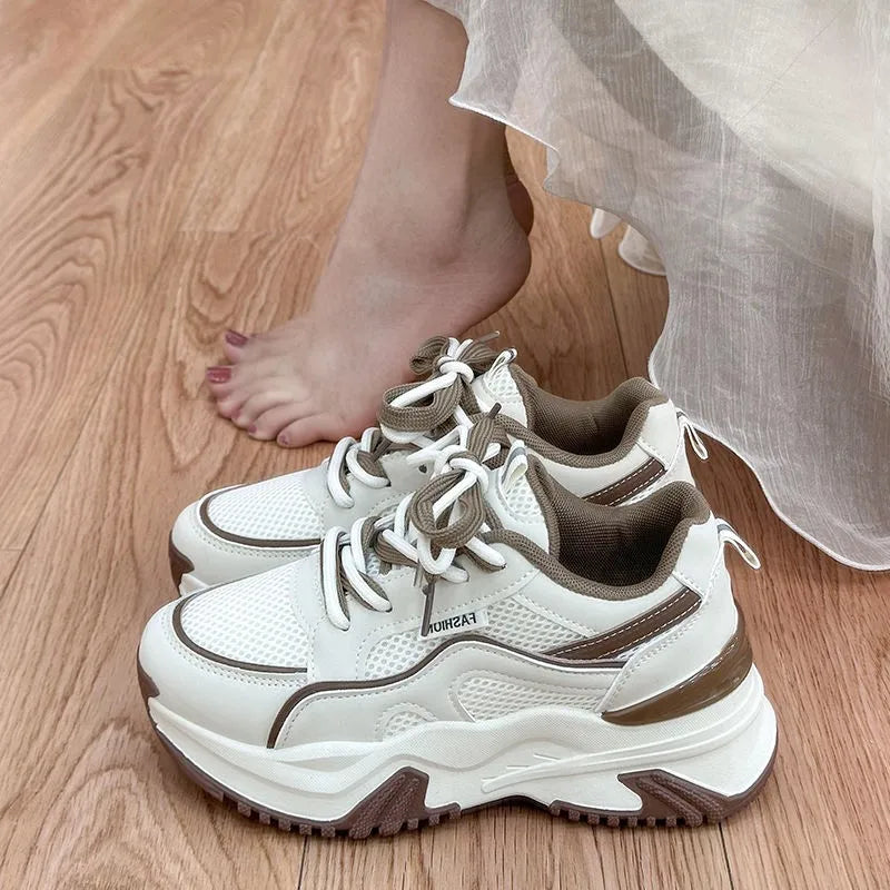 YEAE Women's Retro Platform Sneakers – Casual Lace-Up Shoes Platform Sneakers Axl
