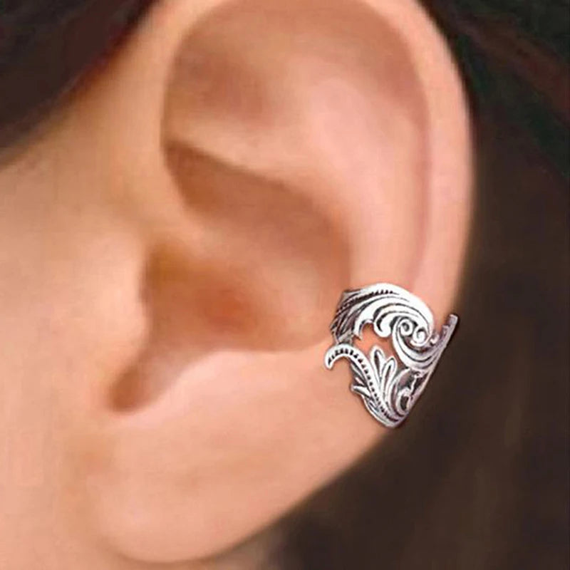 Huitan Vintage Fox Ear Cuff Clip Earrings – Antique Silver Women Clip-On Earrings Axl E2700