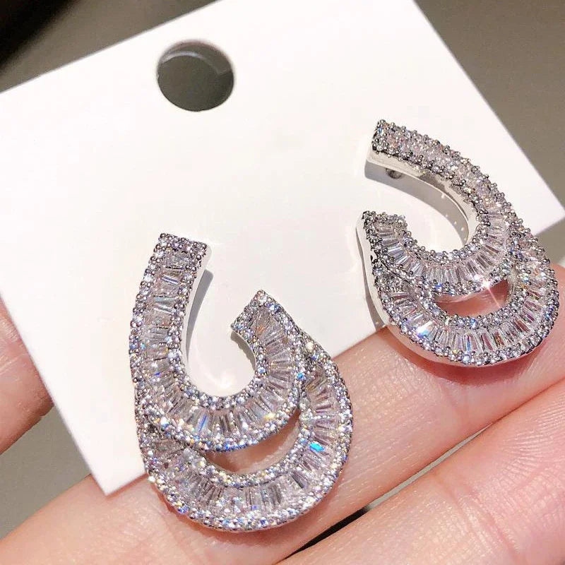 Huitan Water Drop CZ Earrings – Women's Trendy Drop Jewelry Drop Earrings Axl E3933