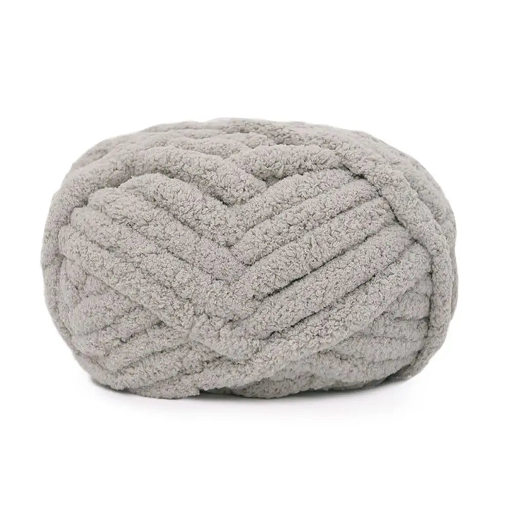 226g Chunky Crochet Yarn Ball – Thick Polyester for Blankets & DIY Chunky Crochet Yarn Axl Light grey
