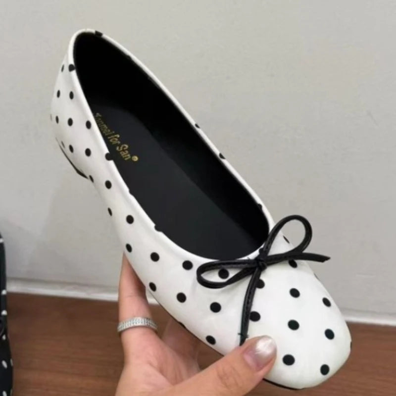 Polka Dot Women's Ballet Flats – Soft Sole Slip-On Dress Shoes Women's Ballet Flats Axl WHITE 39