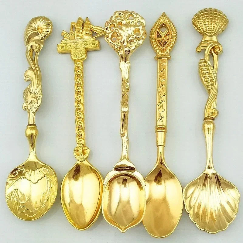 5-Piece Vintage Royal Gold Carved Spoon & Fork Cutlery Set Decorative Cutlery Set Axl Gold