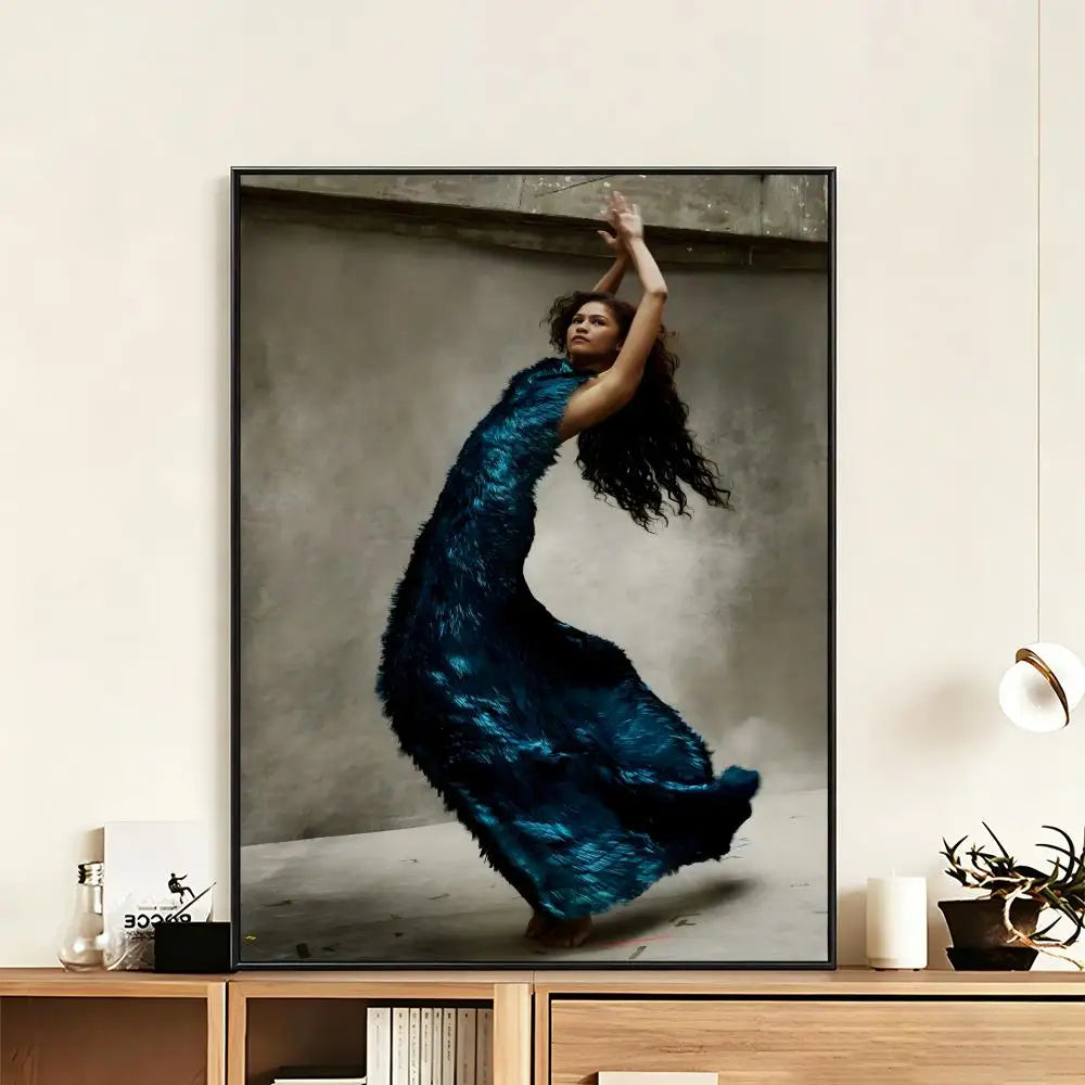Zendaya HD Art Poster – Waterproof Sticky Wall Decor Wall Art Poster Axl