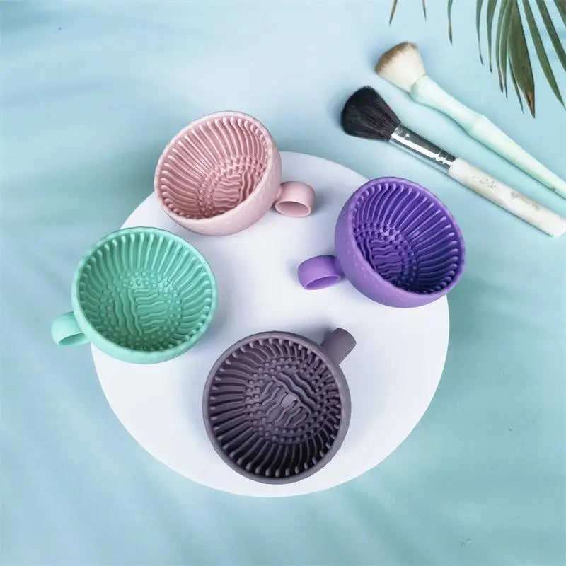 Silicone Makeup Brush Cleaner Bowl – Non-Slip Scrubber Makeup Brush Cleaner Axl