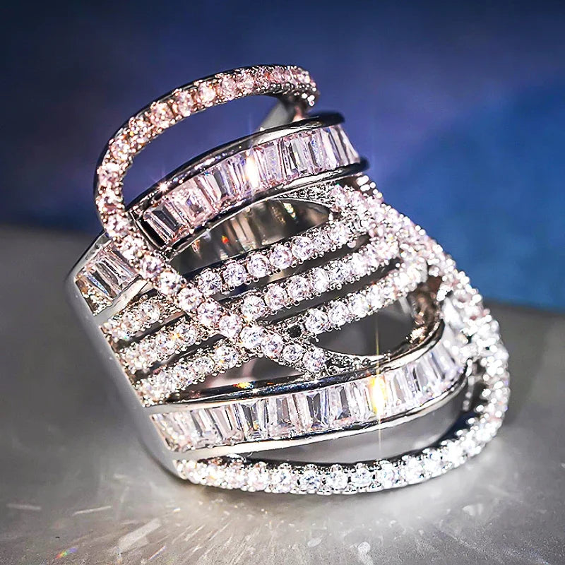 Huitan Geometric CZ Women's Ring – Sparkling Wedding Band CZ Fashion Ring Axl