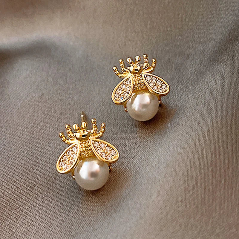 Huitan Bee Stud Earrings – Gold & Silver Pearl Women's Jewelry Stud Earrings Axl
