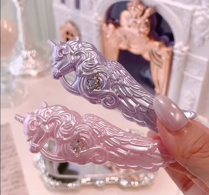Knight Unicorn Hair Claw Clip – Fun Decorative Hair Accessory Hair Claw Clip Axl