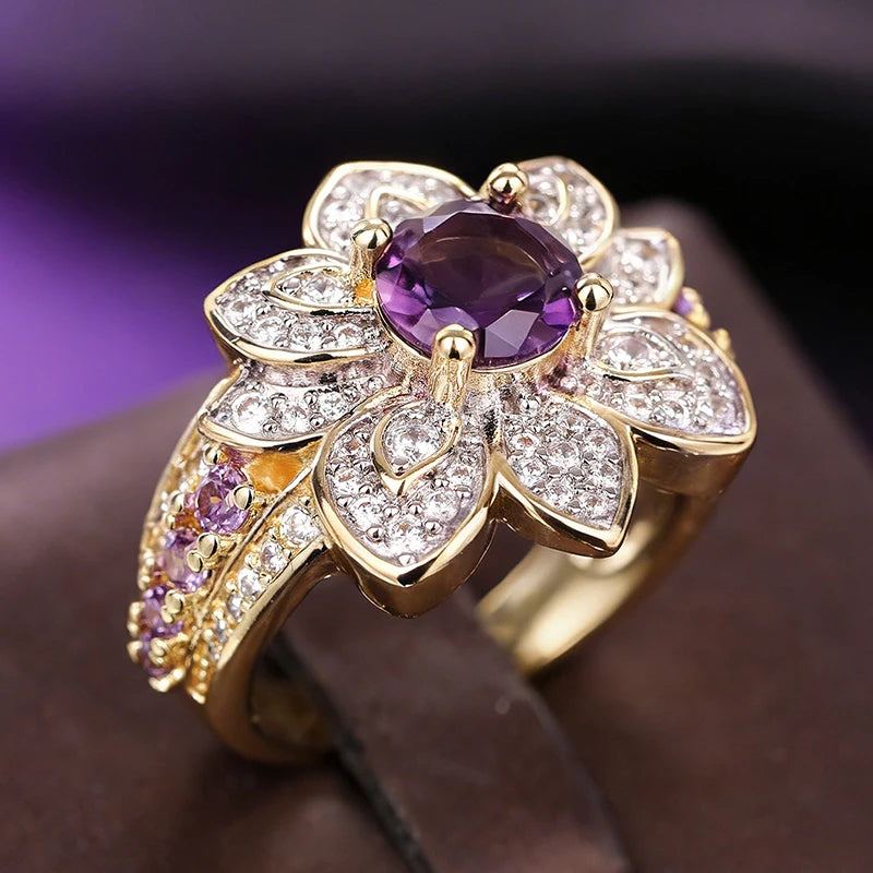 Huitan Two-Tone Flower Ring – CZ Pave Women's Wedding Band Fashion Ring Axl