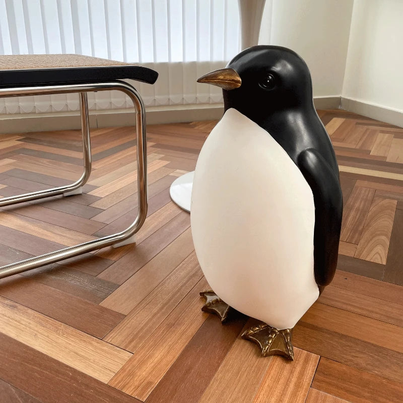 Nordic Penguin Figurine – Cute Resin Animal Sculpture Décor Decorative Figurine Axl