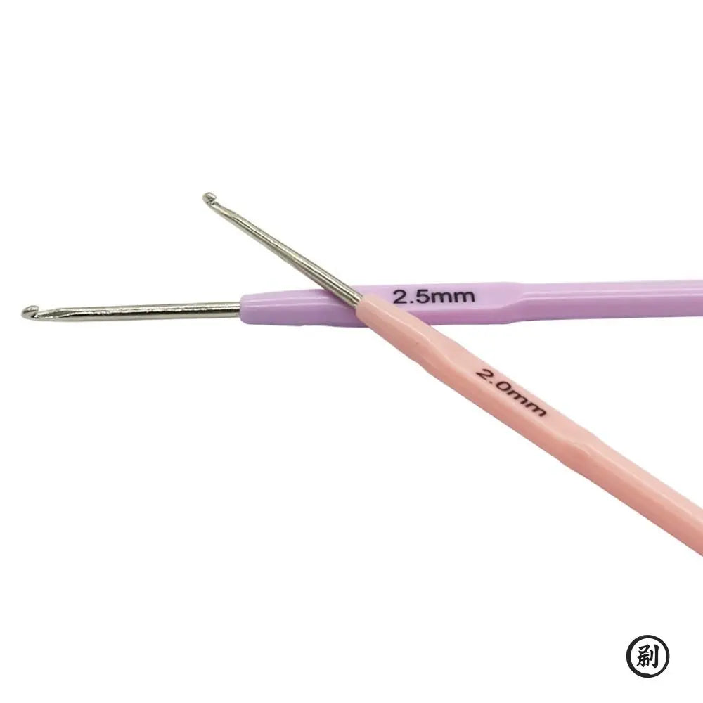 3-Piece Crochet Hook Set – Plastic Handle Knitting Needles Crochet Hook Set Axl