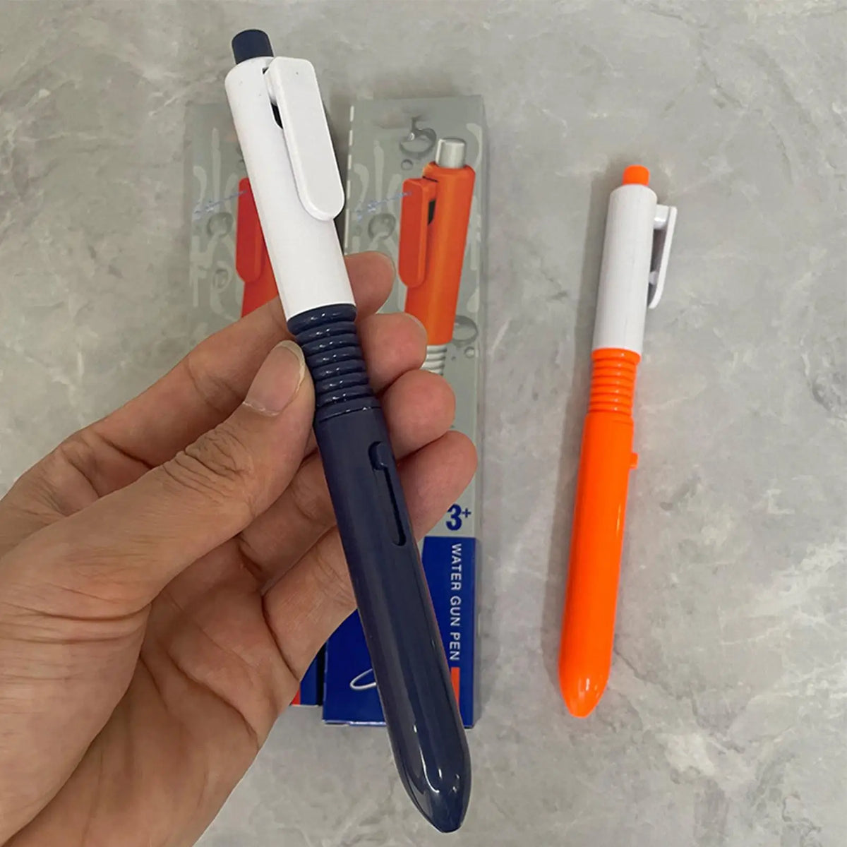 Water Squirt Prank Pen – Funny Gag Gel Ink Toy for Students Novelty Prank Pen Axl