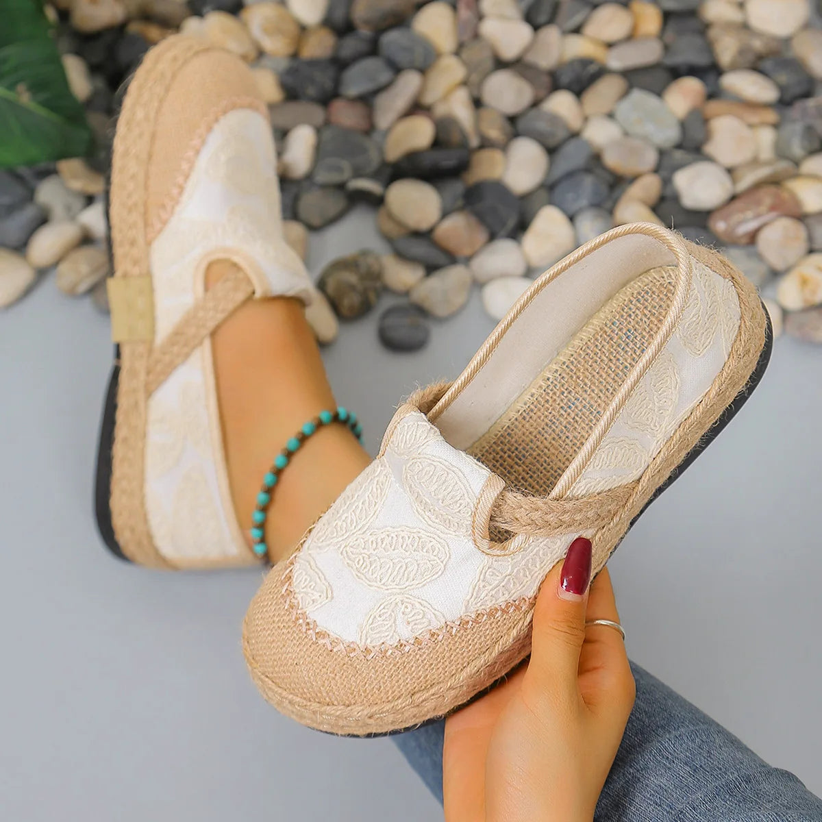 Women's Vintage Woven Embroidery Flat Slip-On Canvas Shoes Women's Canvas Flats Axl White 39